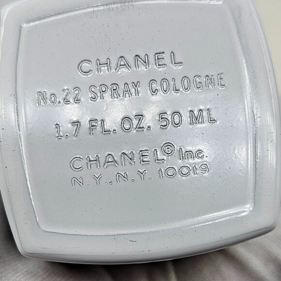 CHANEL No.22 Spray Cologne - Picture 4 of 10